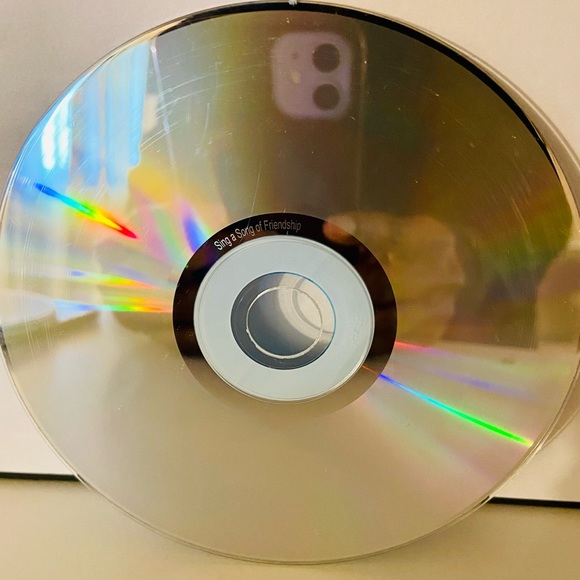 Get Up & Dance! 20 Music Tales DVD - Picture 8 of 8